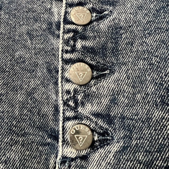 Guess acid washed buttonfly Jean skirt - Picture 5 of 7